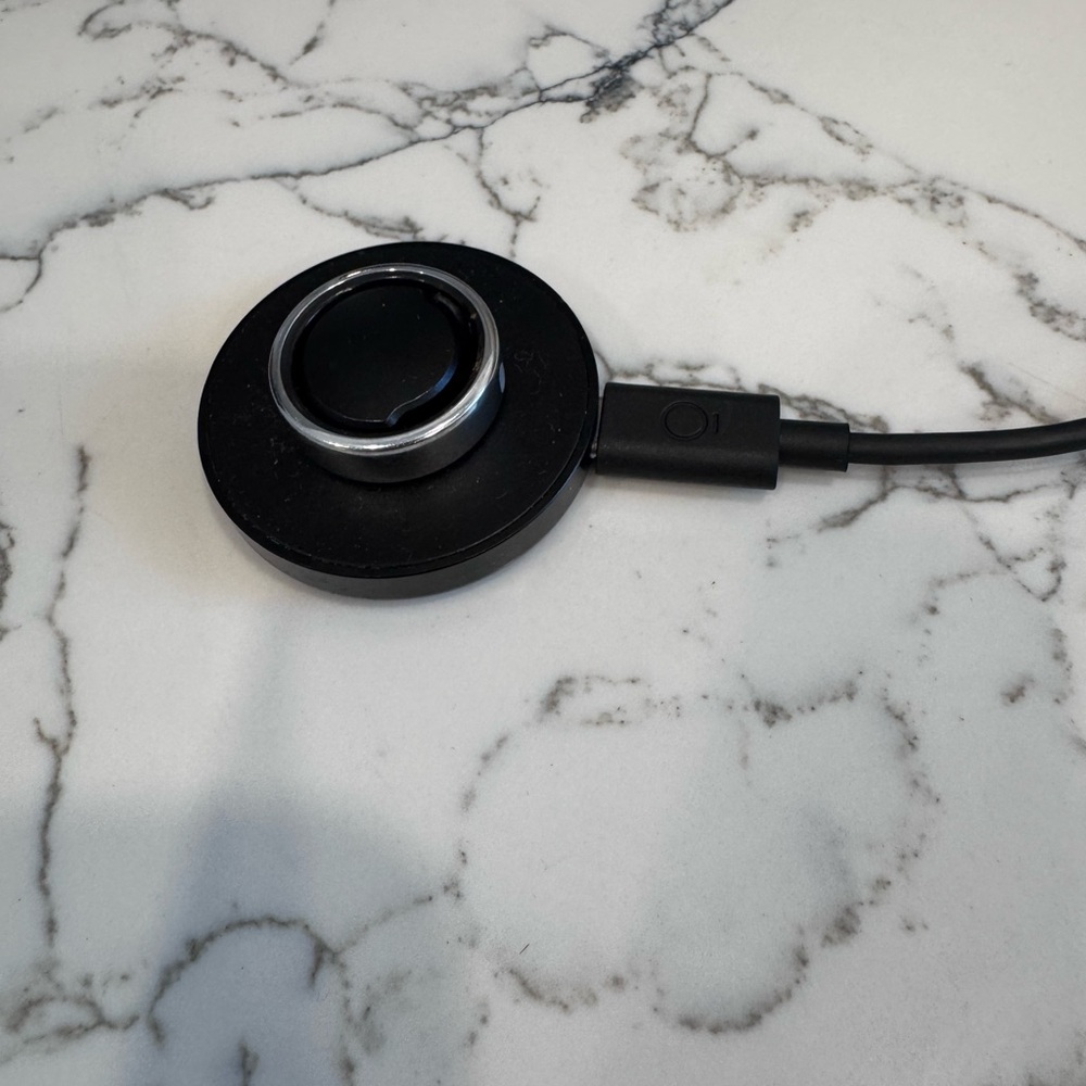 Black Magnetic Wireless Charger Disc